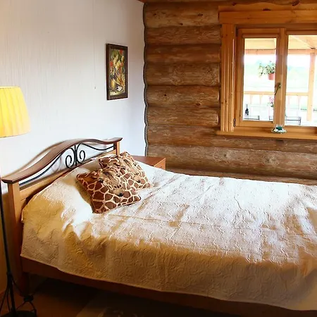 Woodvilla Tīreļi