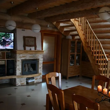 וילה Woodvilla Tīreļi